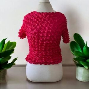 Vintage Y2K 90's Style Pink Popcorn/Bubble Shirt